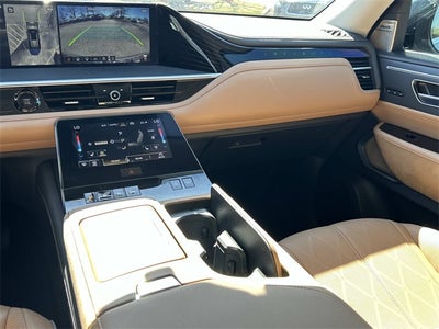 2025 INFINITI QX80 SENSORY W/ SPLIT BENCH