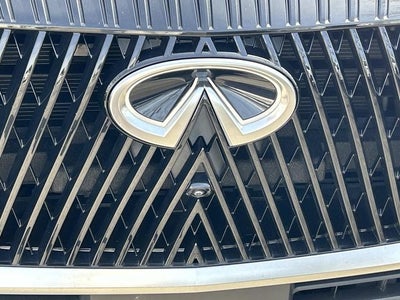 2025 INFINITI QX80 SENSORY W/ SPLIT BENCH