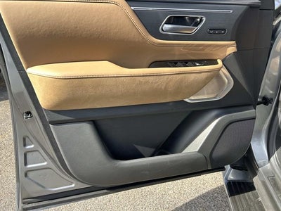 2025 INFINITI QX80 SENSORY W/ SPLIT BENCH