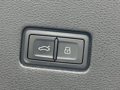 2020 Audi Q8 55 Premium Plus quattro