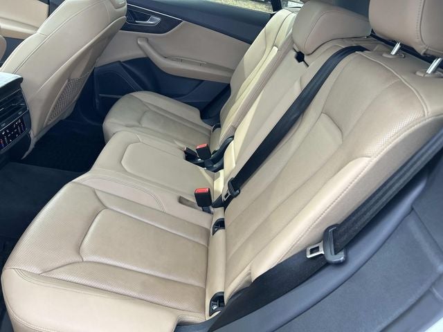 2020 Audi Q8 55 Premium Plus quattro