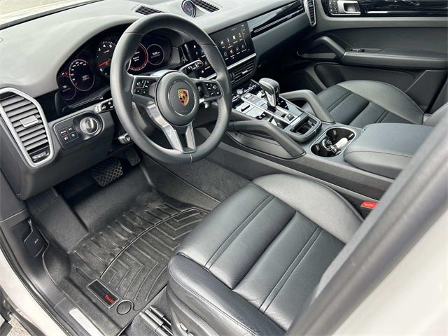 2023 Porsche Cayenne Platinum Edition