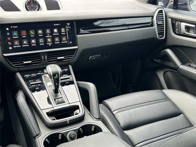 2023 Porsche Cayenne Platinum Edition