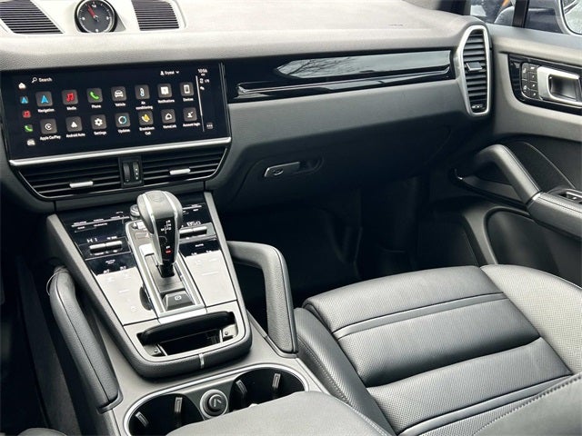 2023 Porsche Cayenne Platinum Edition