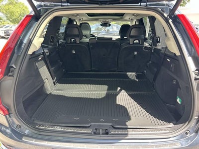 2024 Volvo XC90 B6 Plus Bright Theme