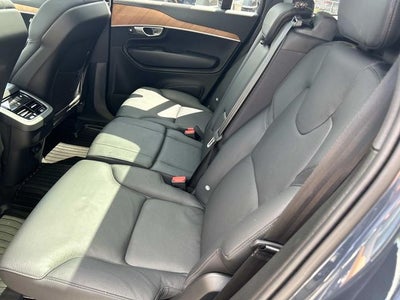 2024 Volvo XC90 B6 Plus Bright Theme