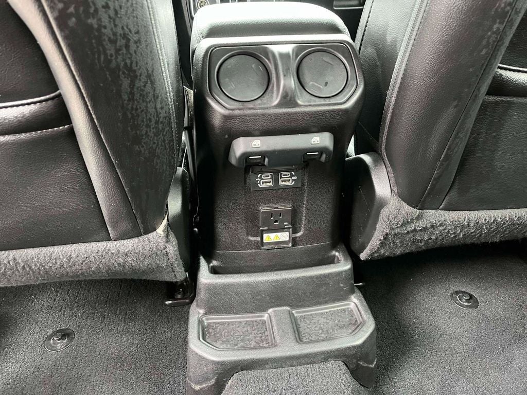 2019 Jeep Wrangler Unlimited Sahara Altitude