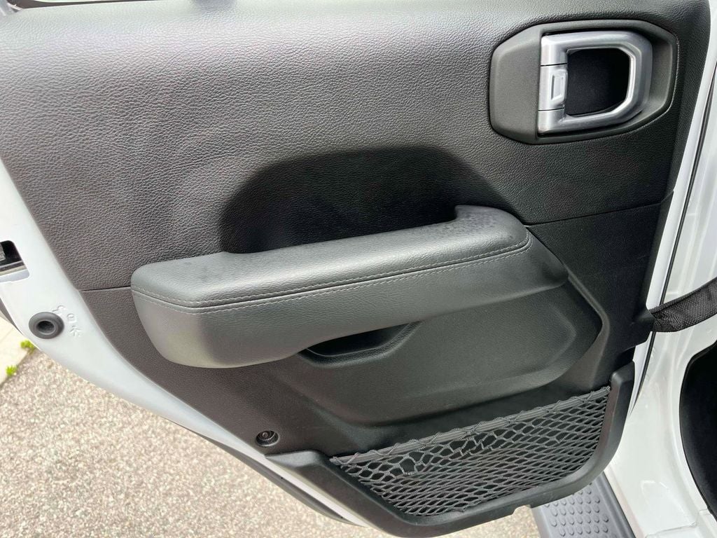 2019 Jeep Wrangler Unlimited Sahara Altitude