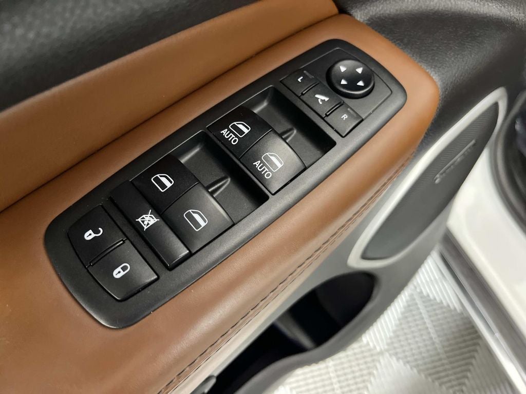 2018 Jeep Grand Cherokee Summit