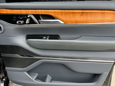2022 Jeep Grand Wagoneer Series II