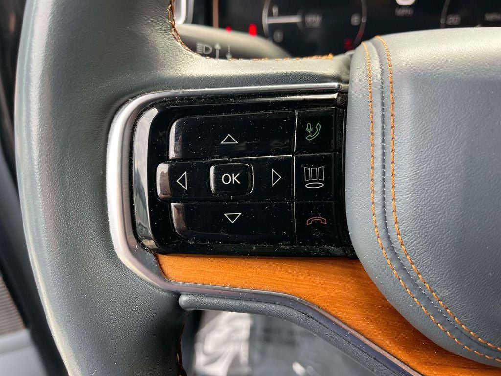 2022 Jeep Grand Wagoneer Series II