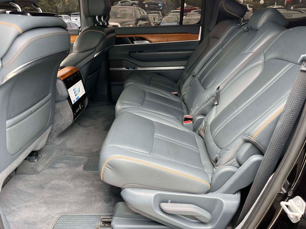 2022 Jeep Grand Wagoneer Series II