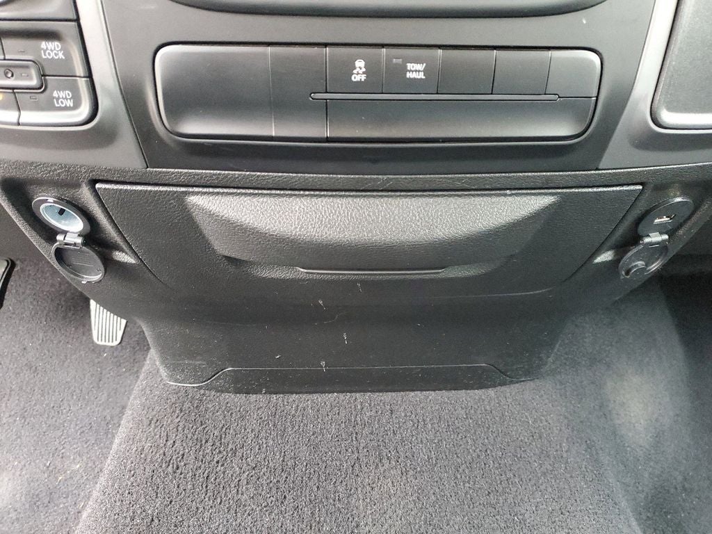 2024 RAM 1500 Classic SLT TRADESMAN