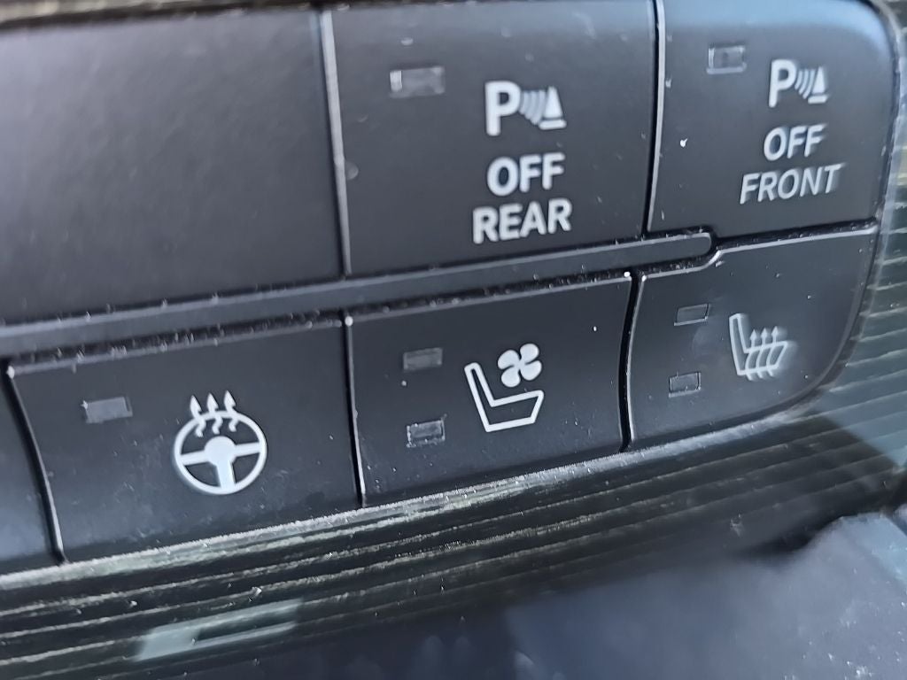 2017 RAM 1500 Limited