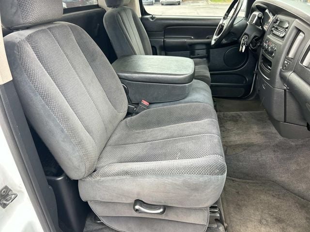 2002 Dodge Ram 1500 ST 120 WB