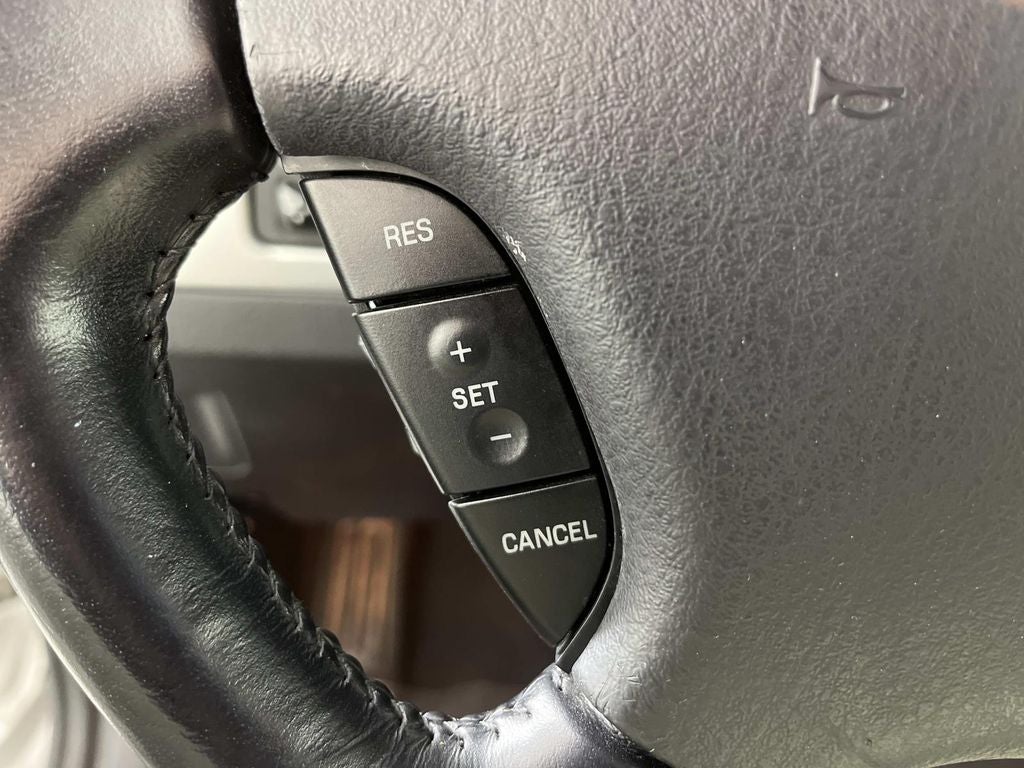 2005 Ford Thunderbird Base