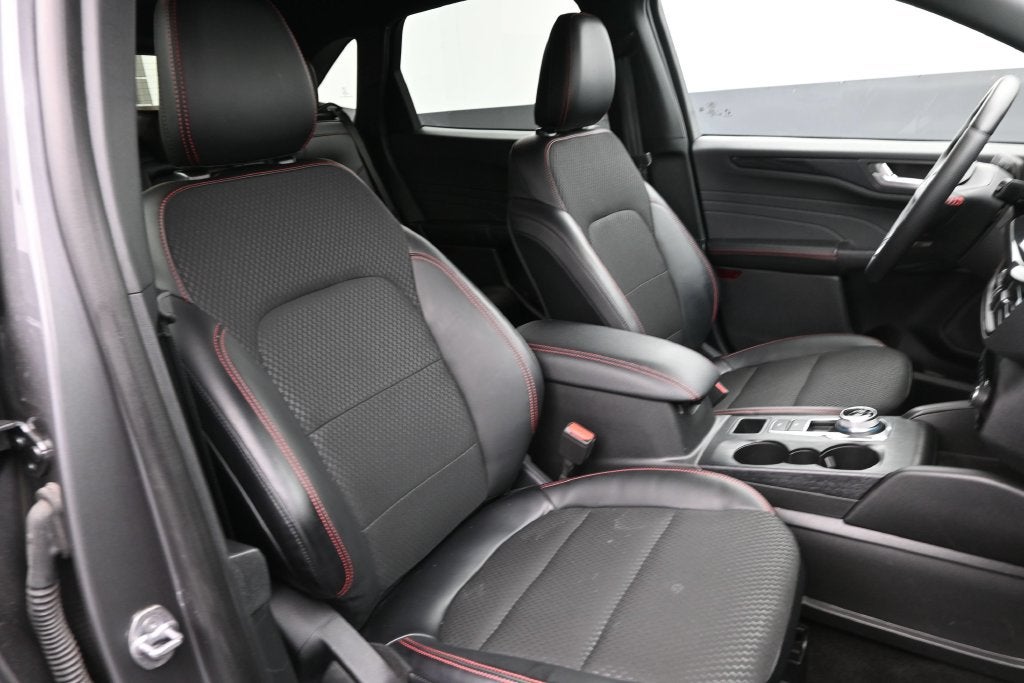 2025 Ford Escape Hybrid ST-Line
