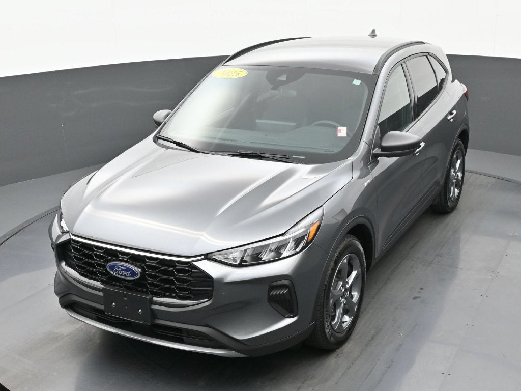 2025 Ford Escape Hybrid ST-Line