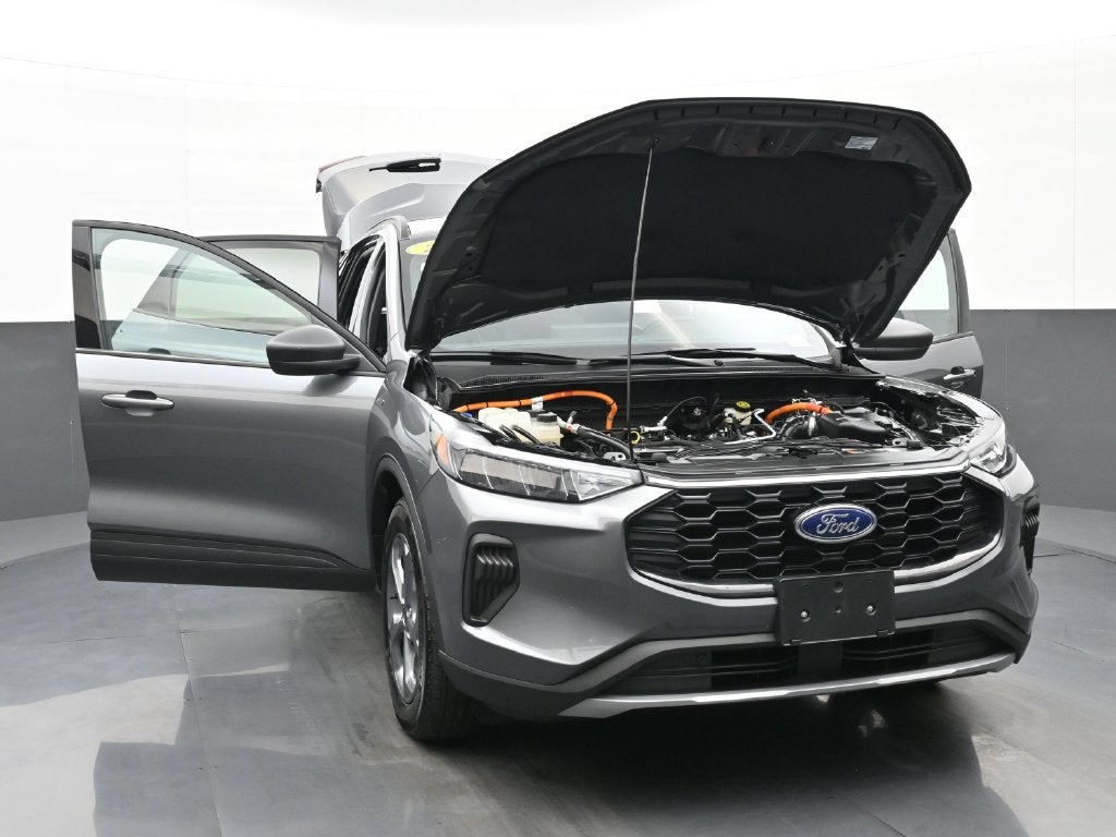 2025 Ford Escape Hybrid ST-Line