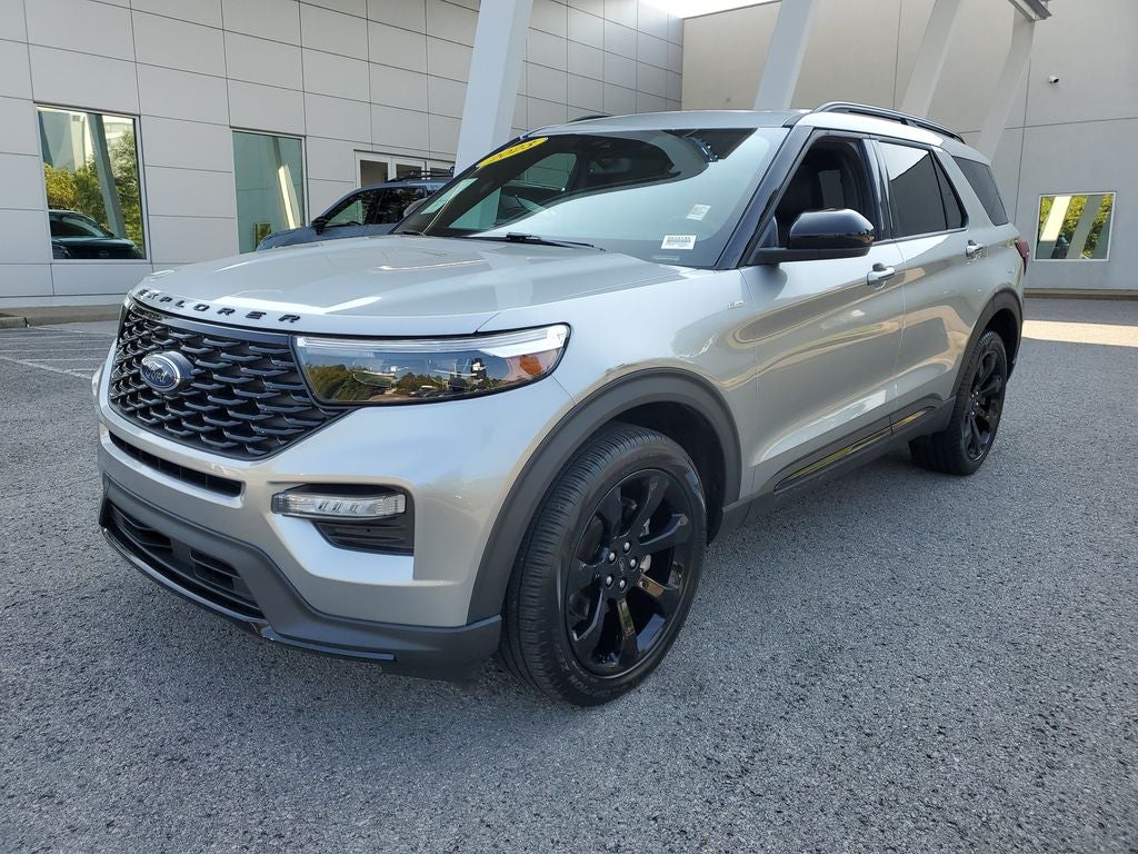 2023 Ford Explorer ST-Line