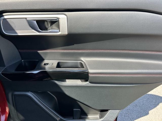 2024 Ford Explorer ST-Line