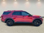 2024 Ford Explorer ST-Line