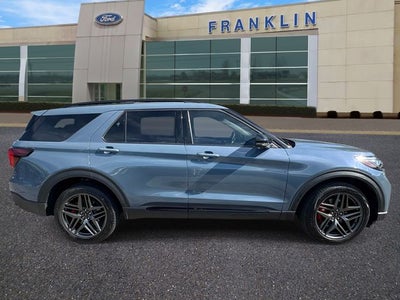 2025 Ford Explorer ST