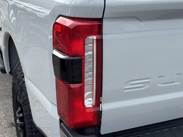 2025 Ford F-350SD Lariat