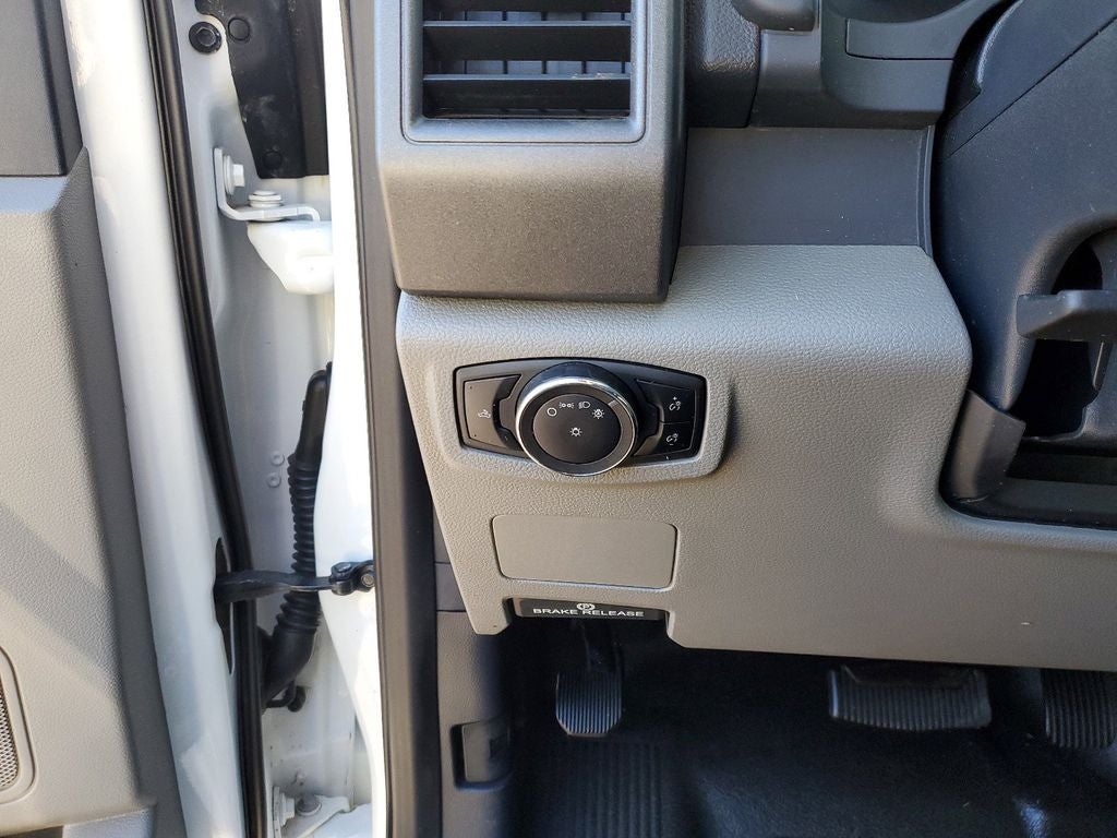 2022 Ford Super Duty F-350 SRW Pickup XL