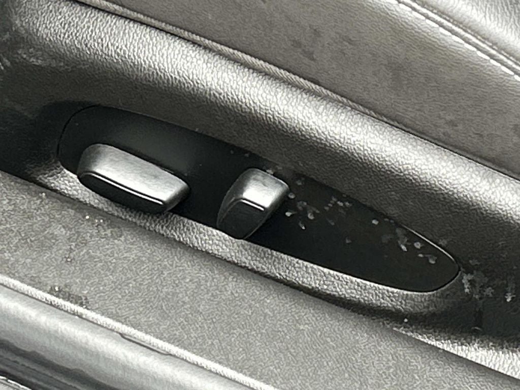 2023 Chevrolet Camaro 2LT