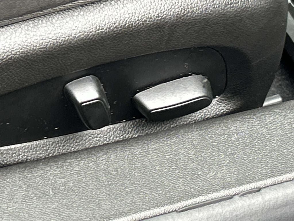 2023 Chevrolet Camaro 2LT