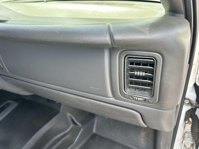 2006 Chevrolet Silverado 3500 Work Truck 167 WB