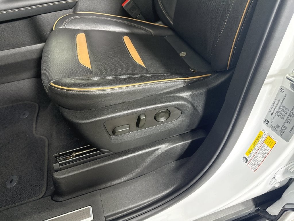2022 GMC Yukon AT4