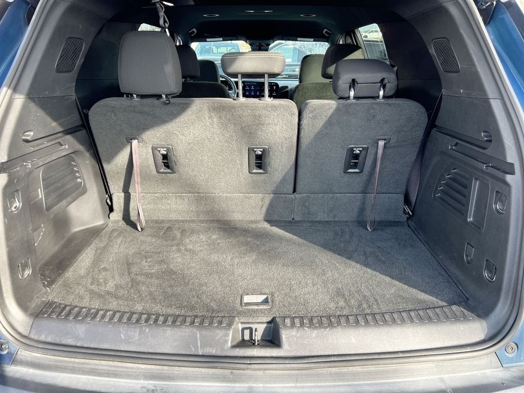 2025 Chevrolet Traverse FWD LT