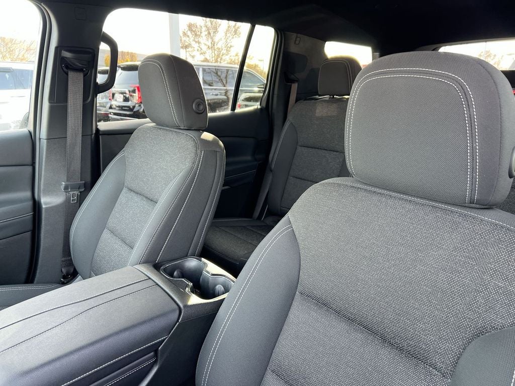 2025 Chevrolet Traverse FWD LT