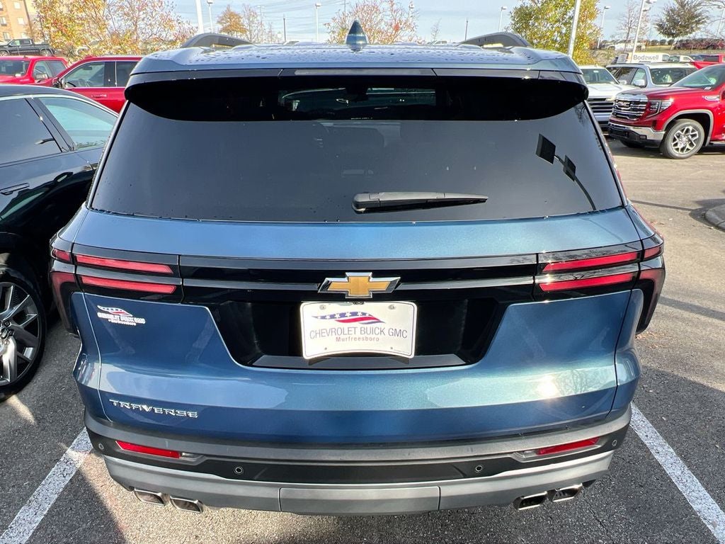2025 Chevrolet Traverse FWD LT