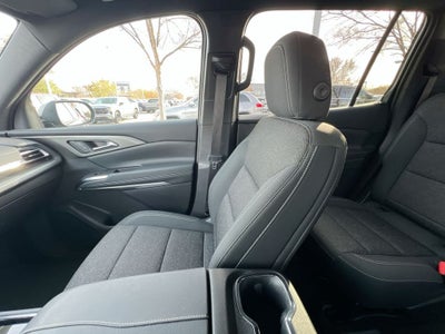 2025 Chevrolet Traverse FWD LT