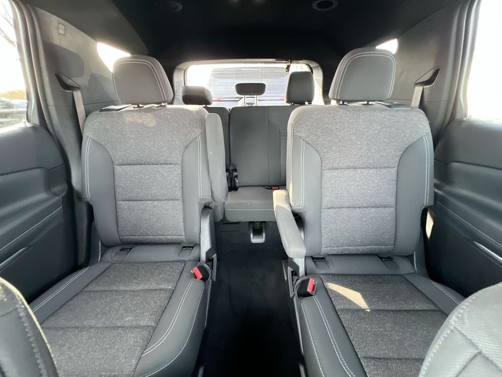 2025 Chevrolet Traverse FWD LT