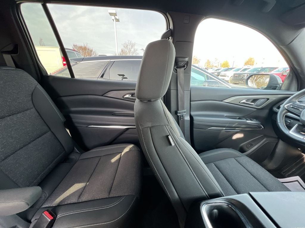 2025 Chevrolet Traverse FWD LT