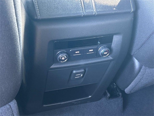 2024 Chevrolet Traverse Limited LT Cloth