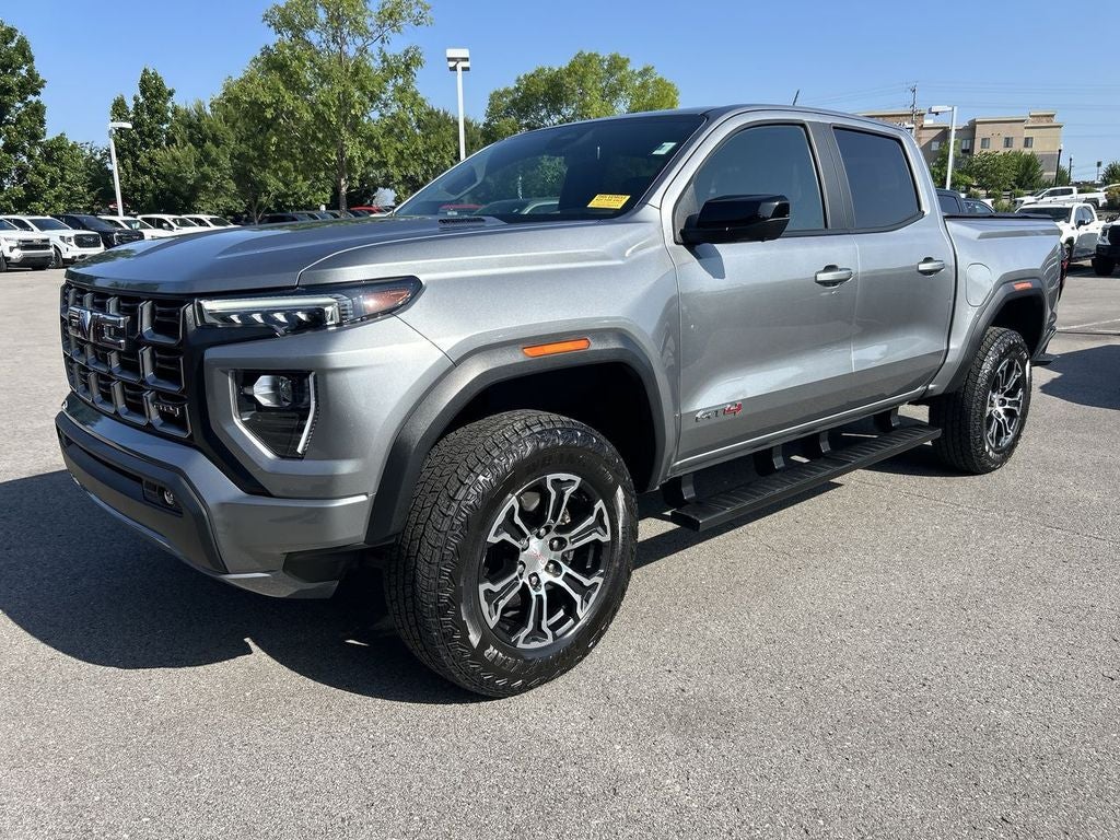 2025 GMC Canyon 4WD AT4