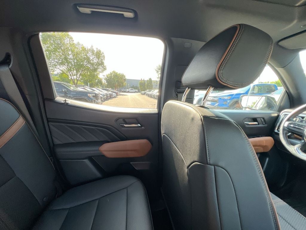 2023 GMC Canyon 4WD AT4