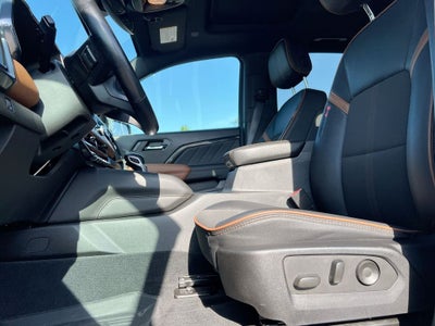 2023 GMC Canyon 4WD AT4