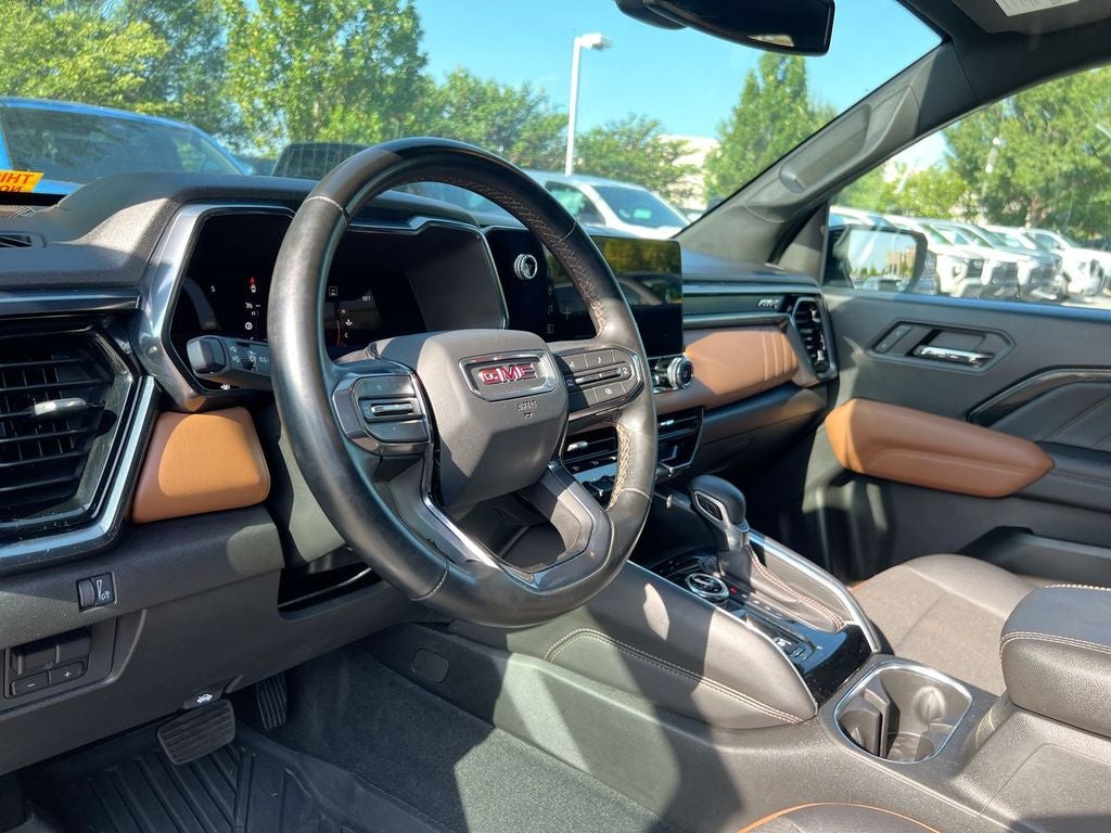 2023 GMC Canyon 4WD AT4