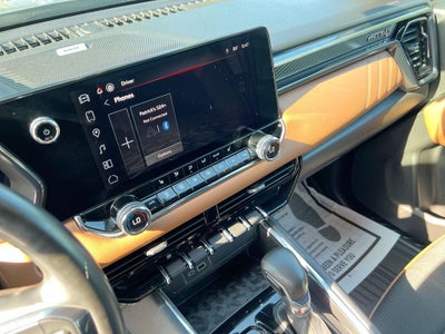 2023 GMC Canyon 4WD AT4