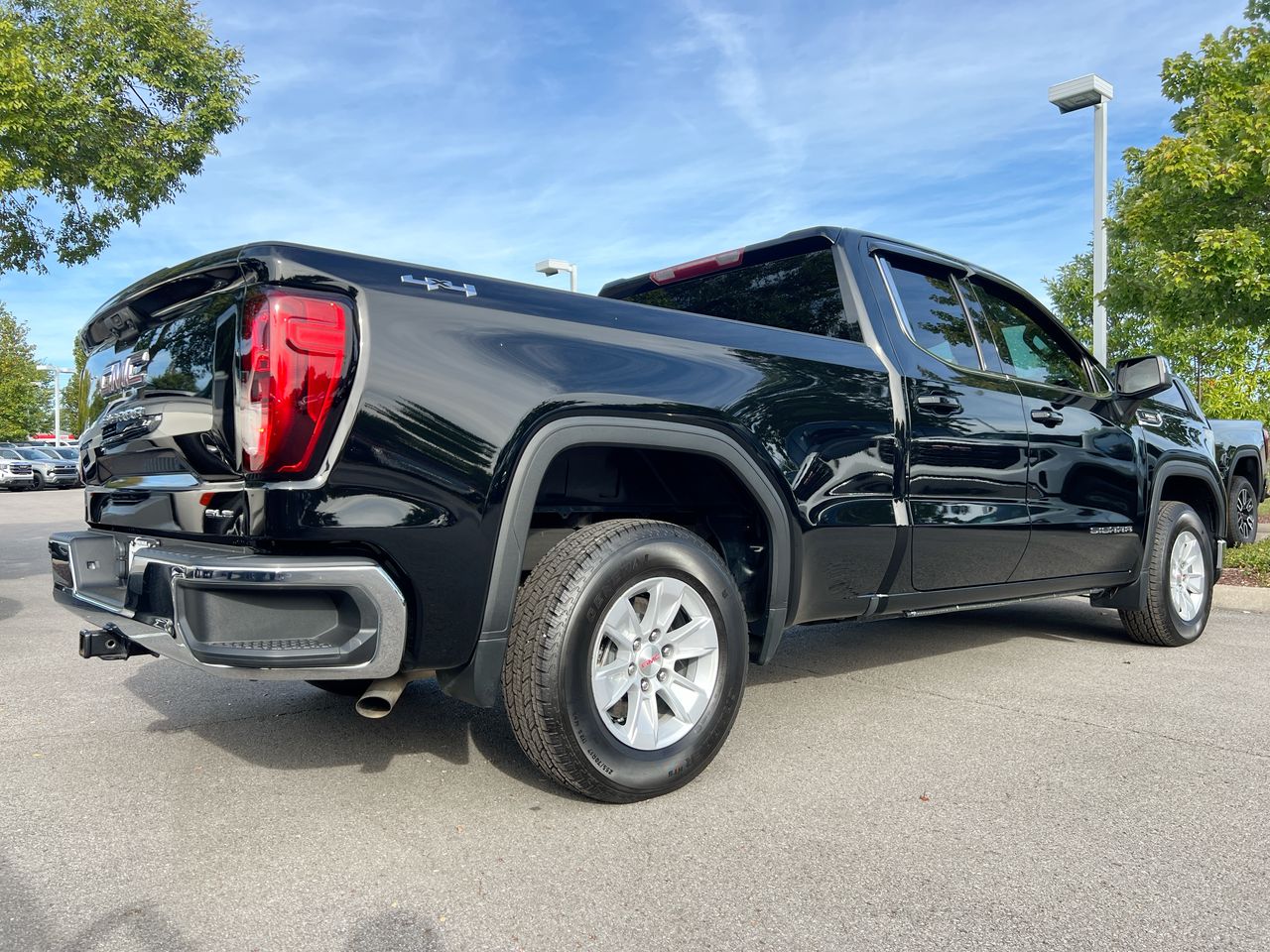 2023 GMC Sierra 1500 SLE