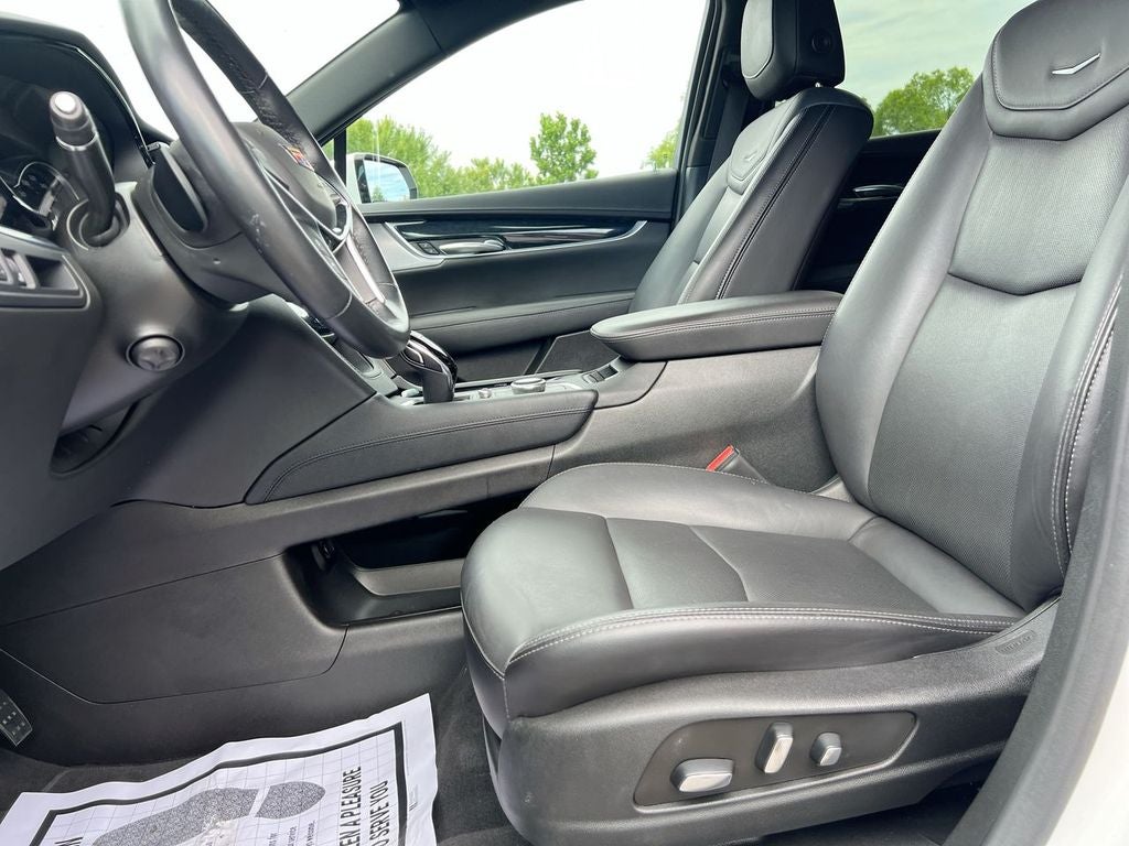 2024 Cadillac XT5 FWD Premium Luxury