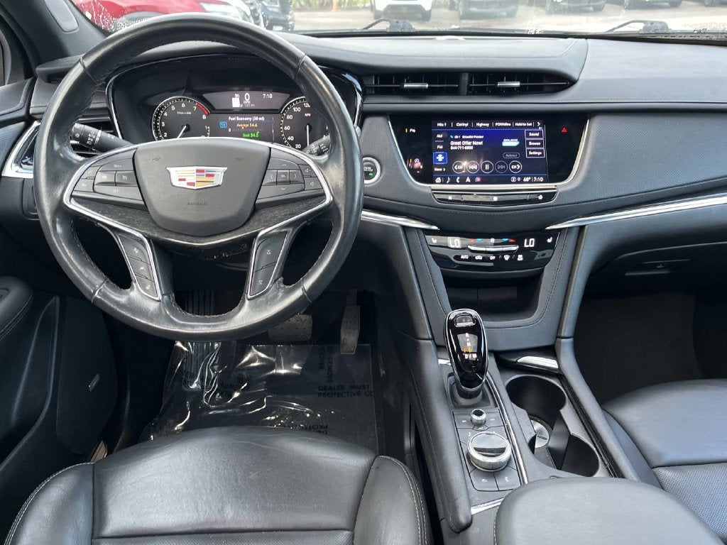 2021 Cadillac XT5 Premium Luxury