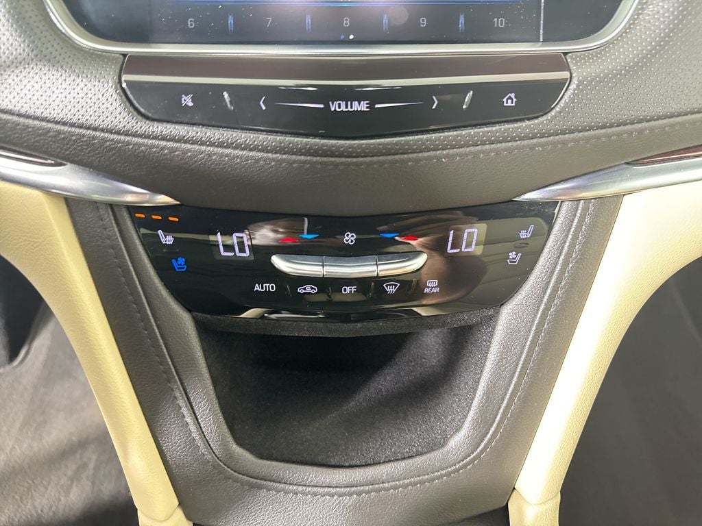 2019 Cadillac XT5 Premium Luxury
