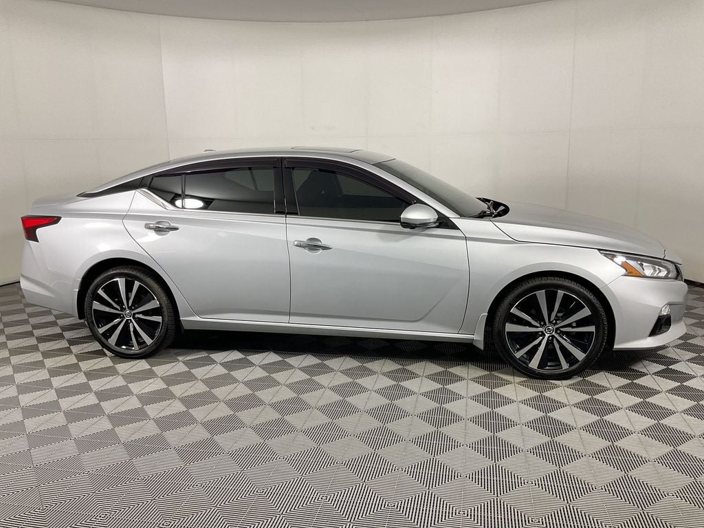 2021 Nissan Altima 2.5 Platinum